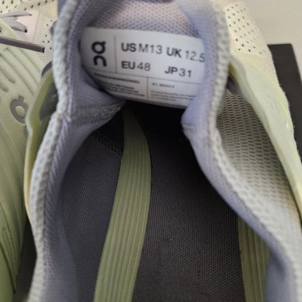 On Course sneakers athletic discomfort